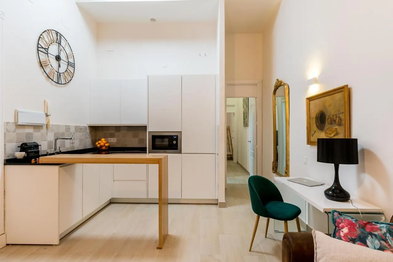 Behouse Cuna Seville Apartment